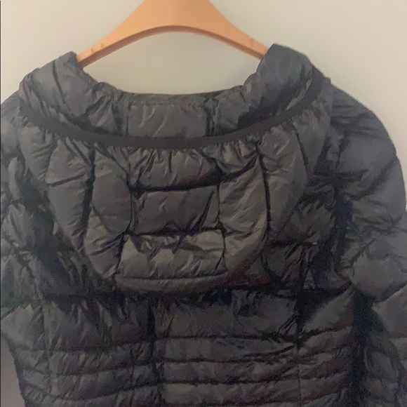 Coat - Picture 4 of 4